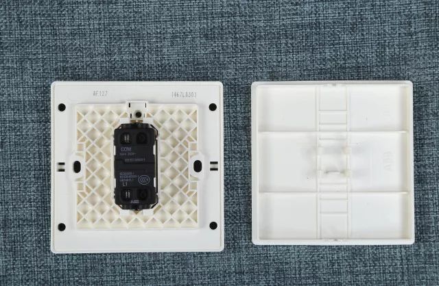 測評|無邊框開關之ABB、施耐德、西門子、羅格朗、西蒙